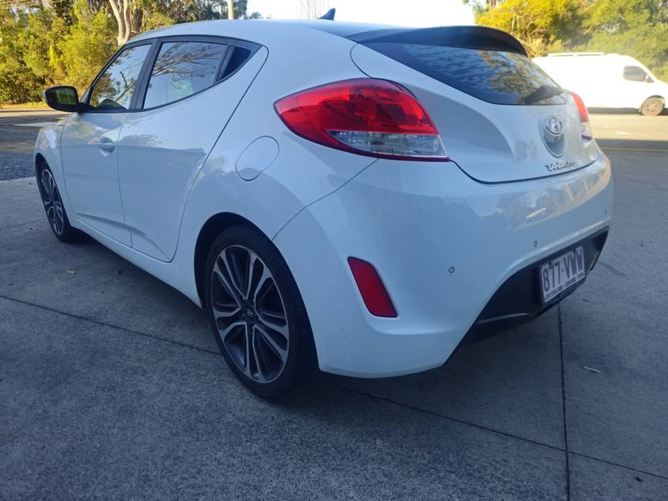 2015 Hyundia Veloster - New to australia car finance 4.jpg